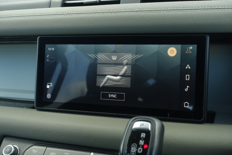 2020 (70) LAND ROVER DEFENDER 2.0 D240 SE 110 5dr Auto [6 Seat] 5228676