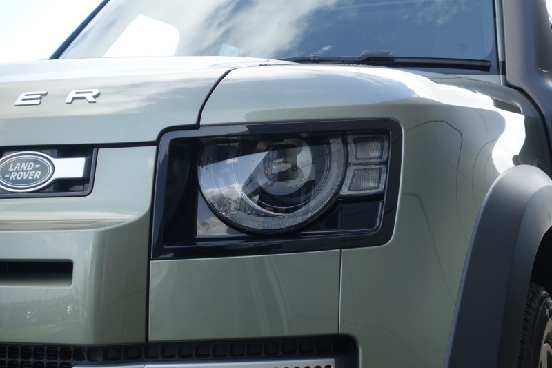 2020 (70) LAND ROVER DEFENDER 2.0 D240 SE 110 5dr Auto [6 Seat] 5228667