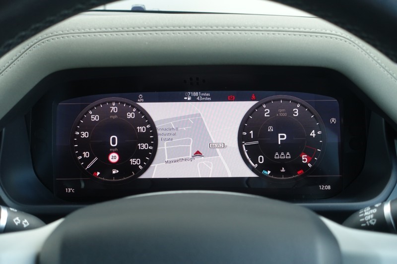 2020 (70) LAND ROVER DEFENDER 2.0 D240 SE 110 5dr Auto [6 Seat] 5228646