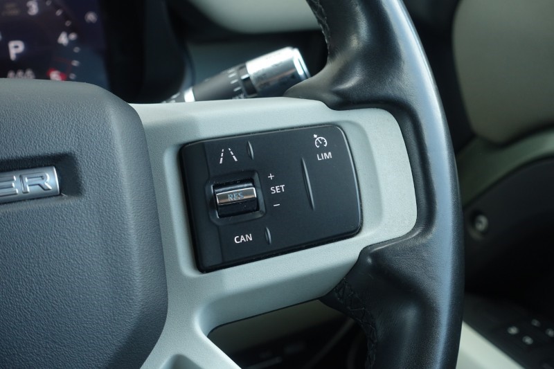 2020 (70) LAND ROVER DEFENDER 2.0 D240 SE 110 5dr Auto [6 Seat] 5228669