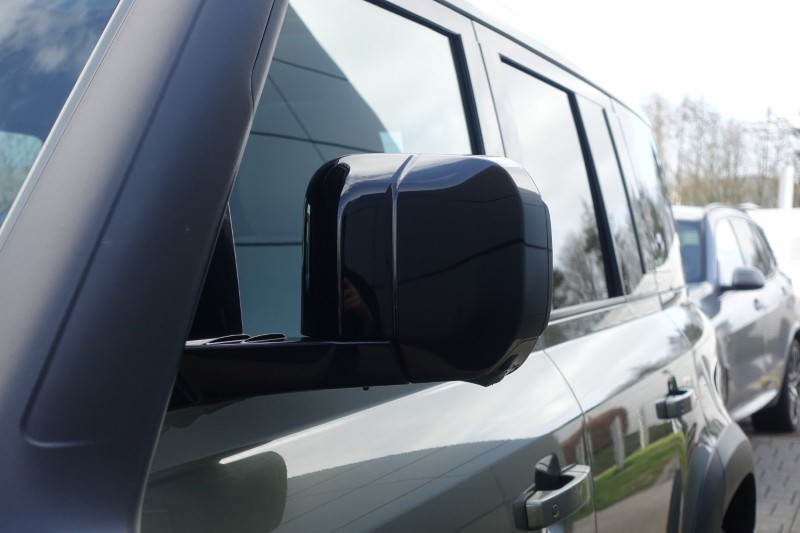 2020 (70) LAND ROVER DEFENDER 2.0 D240 SE 110 5dr Auto [6 Seat] 5228666