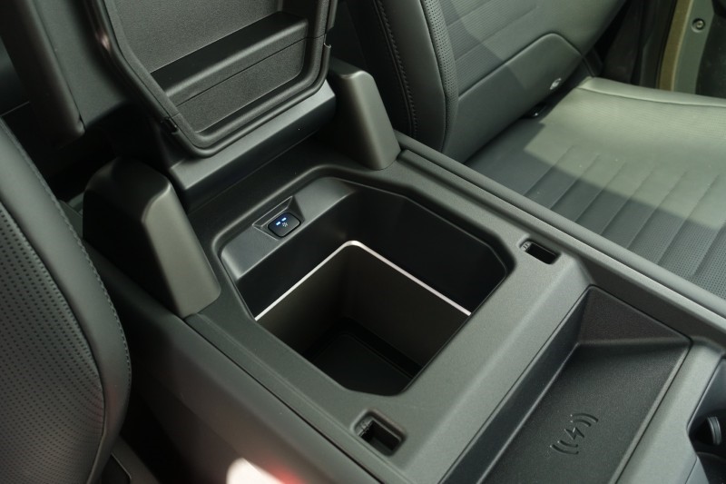 2026 (26) LAND ROVER DEFENDER 4.4 P635 Octa 110 5dr Auto 5204039