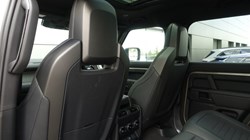 2026 (26) LAND ROVER DEFENDER 4.4 P635 Octa 110 5dr Auto 5204053