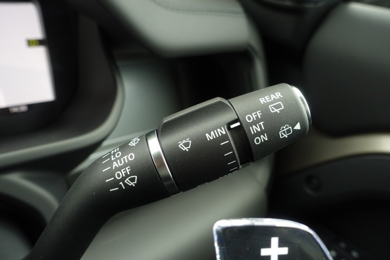 2026 (26) LAND ROVER DEFENDER 4.4 P635 Octa 110 5dr Auto 5204019