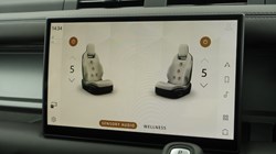 2026 (26) LAND ROVER DEFENDER 4.4 P635 Octa 110 5dr Auto 5204031