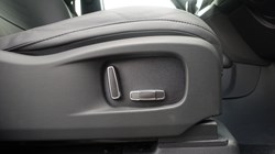 2026 (26) LAND ROVER DEFENDER 4.4 P635 Octa 110 5dr Auto 5204043