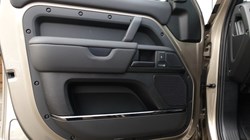 2026 (26) LAND ROVER DEFENDER 4.4 P635 Octa 110 5dr Auto 5204055