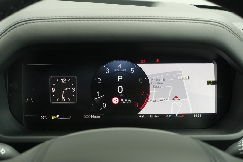 2026 (26) LAND ROVER DEFENDER 4.4 P635 Octa 110 5dr Auto 5203995