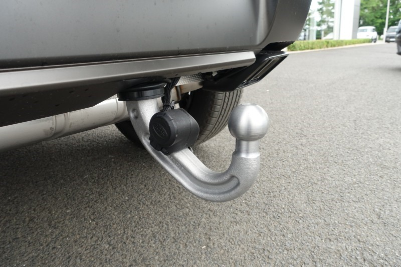 2026 (26) LAND ROVER DEFENDER 4.4 P635 Octa 110 5dr Auto 5204015