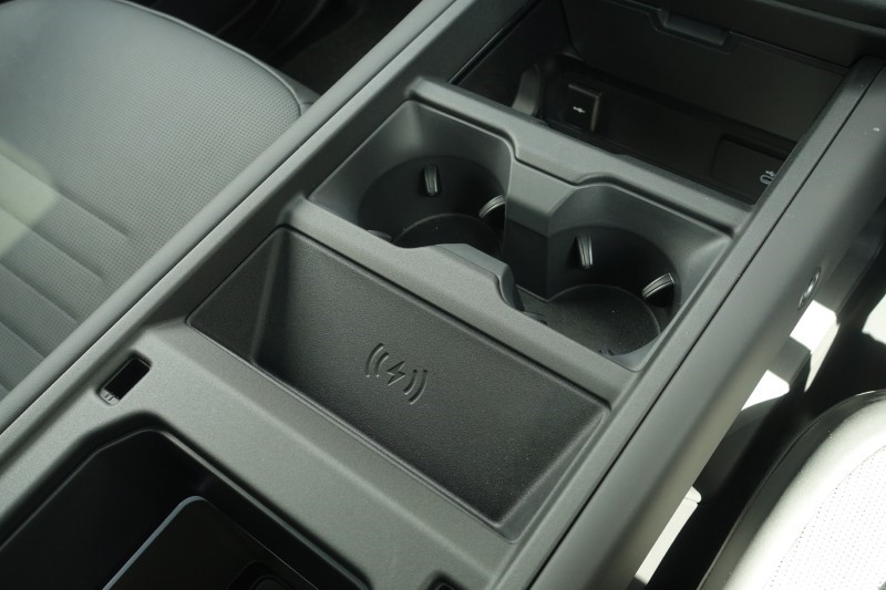 2026 (26) LAND ROVER DEFENDER 4.4 P635 Octa 110 5dr Auto 5204038