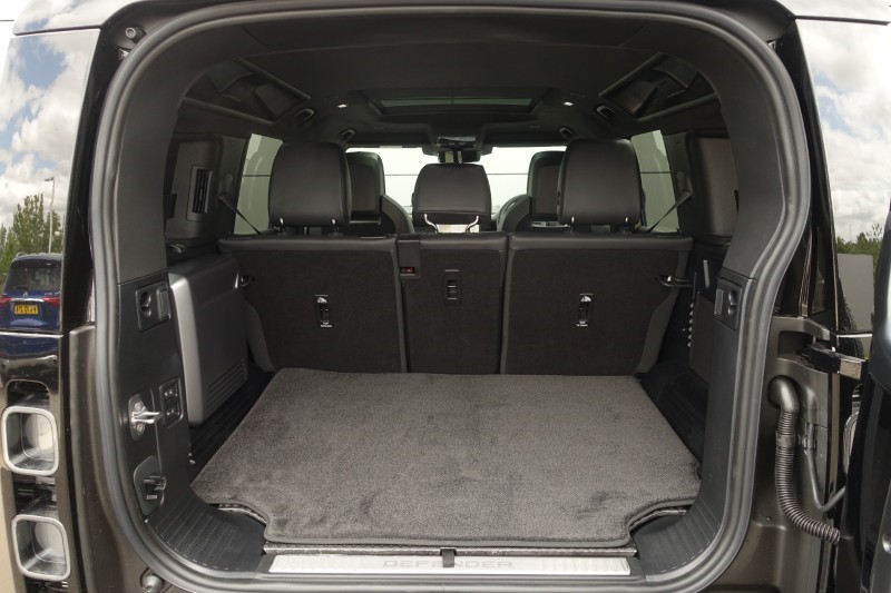 2026 (26) LAND ROVER DEFENDER 4.4 P635 Octa 110 5dr Auto 5203989