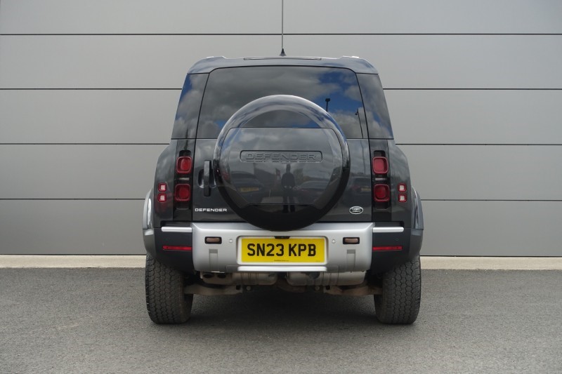 2023 (23) LAND ROVER DEFENDER 3.0 D300 SE 110 5dr Auto 5323086