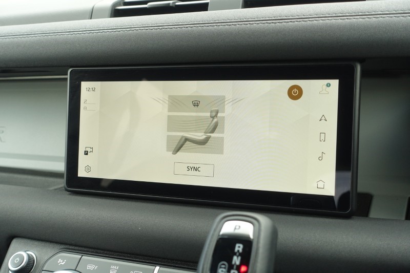 2023 (23) LAND ROVER DEFENDER 3.0 D300 SE 110 5dr Auto 5323122