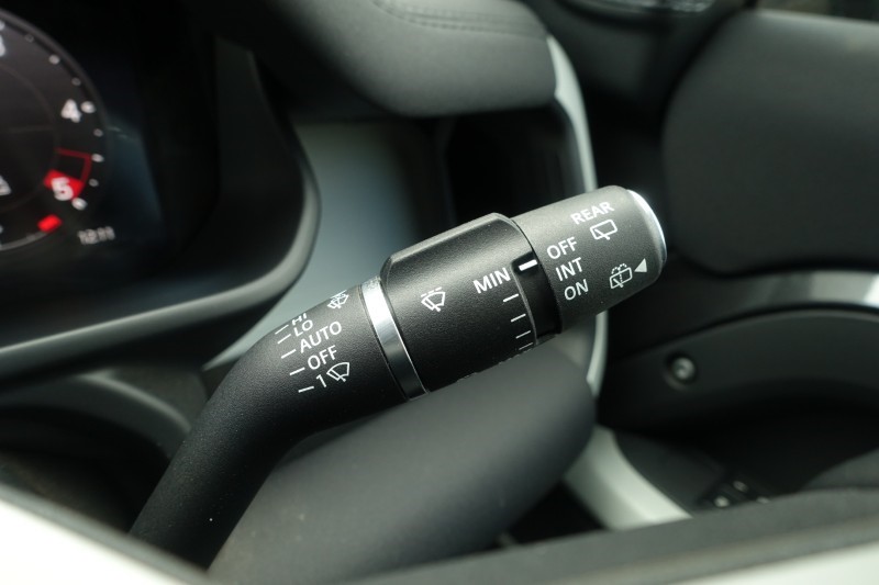 2023 (23) LAND ROVER DEFENDER 3.0 D300 SE 110 5dr Auto 5323116