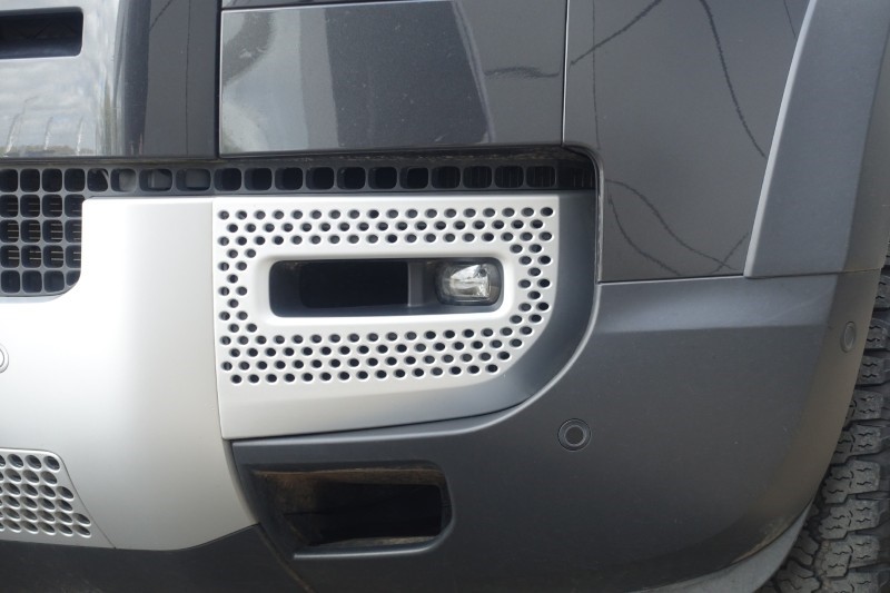 2023 (23) LAND ROVER DEFENDER 3.0 D300 SE 110 5dr Auto 5323112