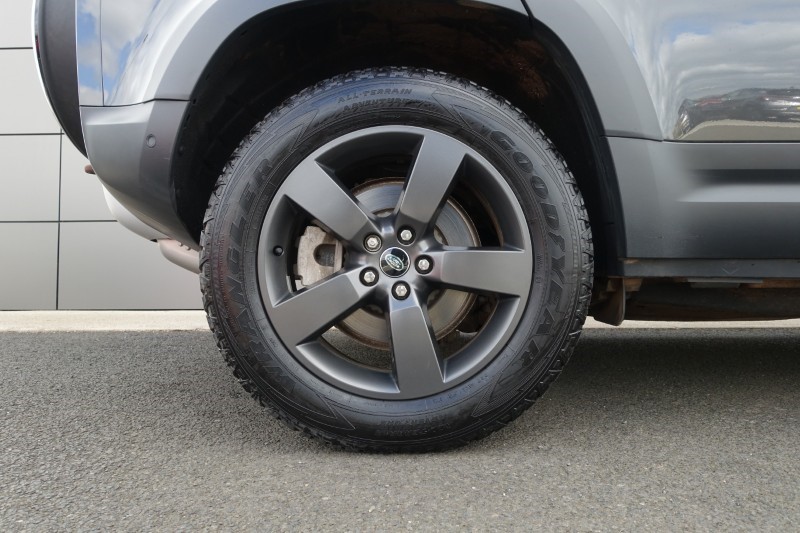 2023 (23) LAND ROVER DEFENDER 3.0 D300 SE 110 5dr Auto 5323105