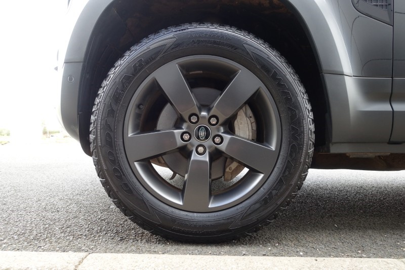 2023 (23) LAND ROVER DEFENDER 3.0 D300 SE 110 5dr Auto 5323109