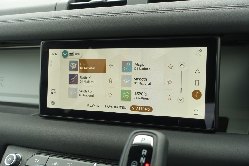 2023 (23) LAND ROVER DEFENDER 3.0 D300 SE 110 5dr Auto 5323119