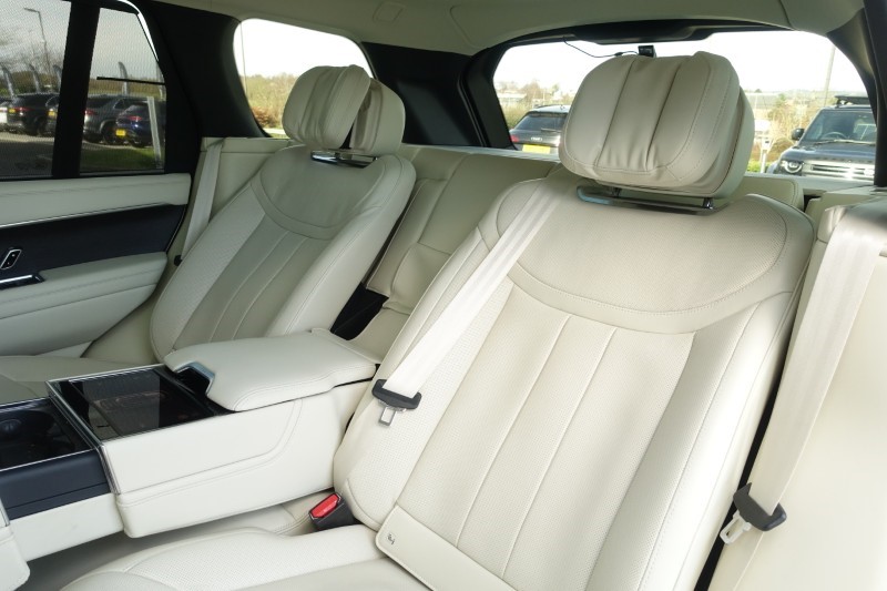 2023 (23) LAND ROVER RANGE ROVER 3.0 D350 Autobiography 4dr Auto 5224876