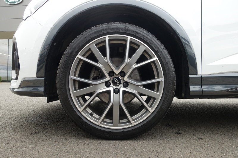 2024 (24) AUDI Q3 35 TFSI Black Edition 5dr S Tronic [20" Alloy] 5240947