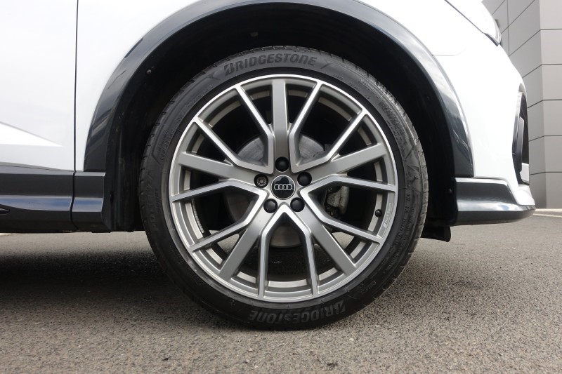 2024 (24) AUDI Q3 35 TFSI Black Edition 5dr S Tronic [20" Alloy] 5240925