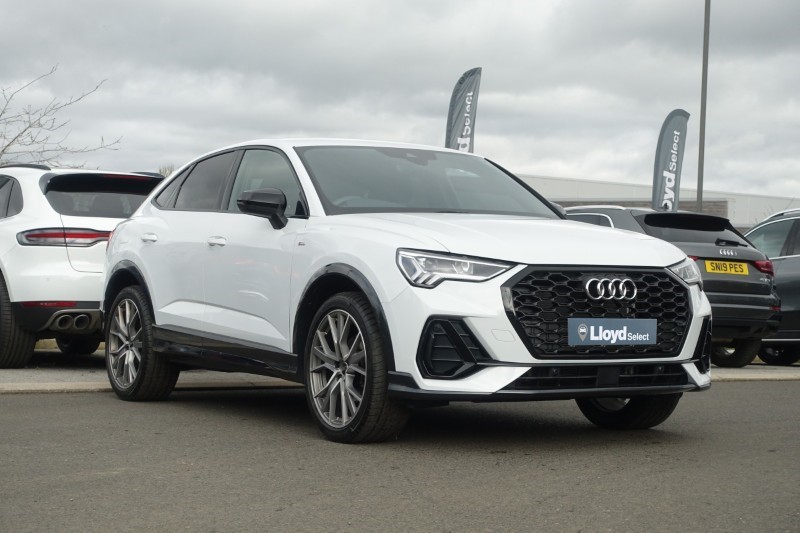 2024 (24) AUDI Q3 35 TFSI Black Edition 5dr S Tronic [20" Alloy]