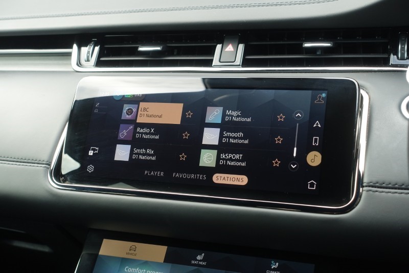 2021 (21) LAND ROVER RANGE ROVER EVOQUE 2.0 D200 Autobiography 5dr Auto 5267684