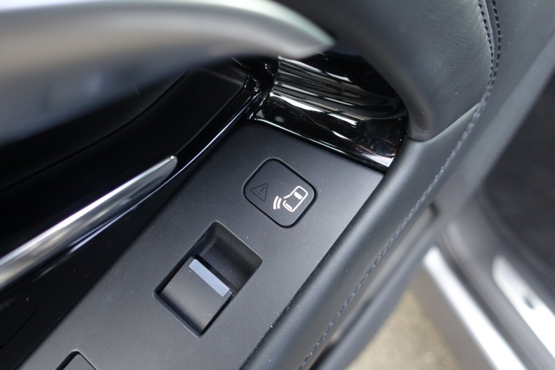 2021 (21) LAND ROVER RANGE ROVER EVOQUE 2.0 D200 Autobiography 5dr Auto 5267712