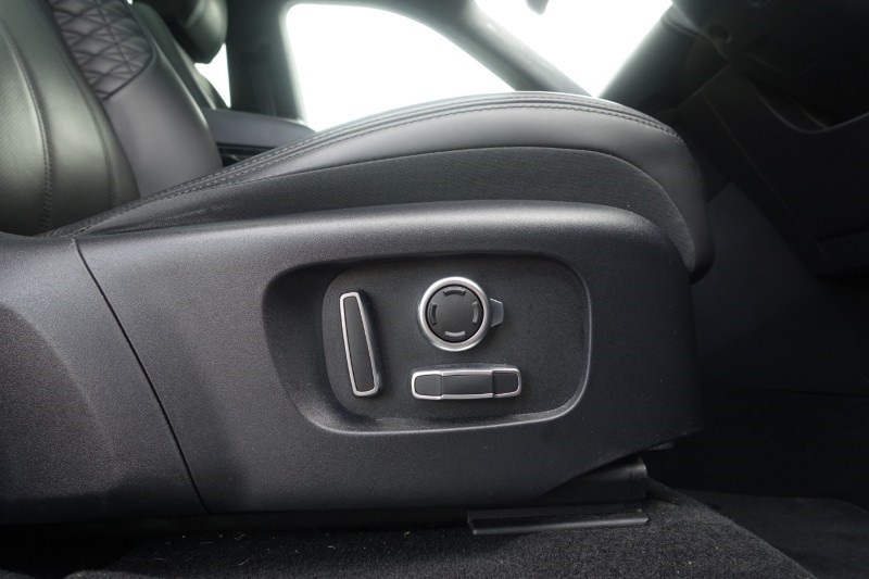 2021 (21) LAND ROVER RANGE ROVER EVOQUE 2.0 D200 Autobiography 5dr Auto 5267695