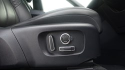 2021 (21) LAND ROVER RANGE ROVER EVOQUE 2.0 D200 Autobiography 5dr Auto 5267695