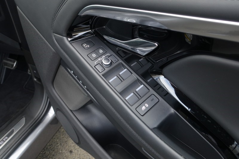 2021 (21) LAND ROVER RANGE ROVER EVOQUE 2.0 D200 Autobiography 5dr Auto 5267698