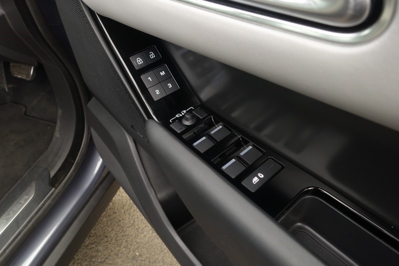 2023 (73) LAND ROVER RANGE ROVER VELAR 2.0 P400e Dynamic HSE 5dr Auto 5242250