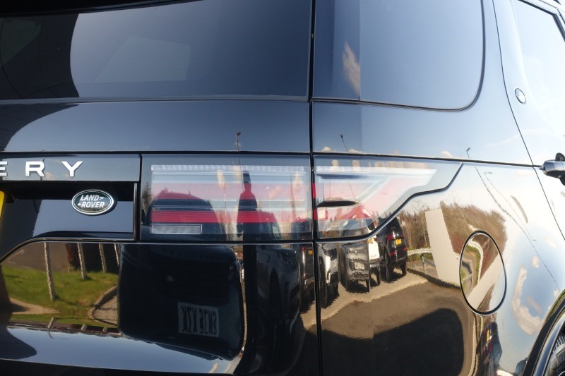 2023 (72) LAND ROVER DISCOVERY 3.0 D300 Metropolitan Edition 5dr Auto 5255290