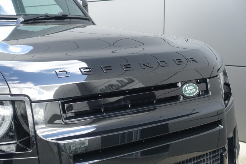 2025 (25) LAND ROVER DEFENDER 2.0 P300e X-Dynamic HSE 110 5dr Auto 5266848