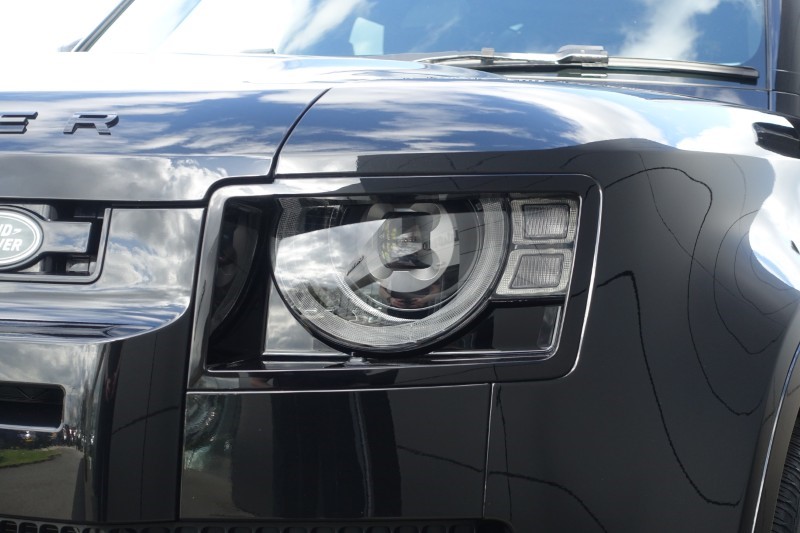 2025 (25) LAND ROVER DEFENDER 2.0 P300e X-Dynamic HSE 110 5dr Auto 5266863