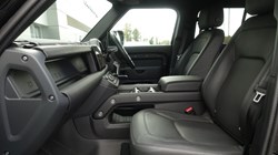 2025 (25) LAND ROVER DEFENDER 2.0 P300e X-Dynamic HSE 110 5dr Auto 5266830