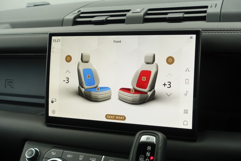 2025 (25) LAND ROVER DEFENDER 2.0 P300e X-Dynamic HSE 110 5dr Auto 5266873