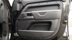 2025 (25) LAND ROVER DEFENDER 2.0 P300e X-Dynamic HSE 110 5dr Auto 5266883