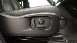 2025 (25) LAND ROVER DEFENDER 2.0 P300e X-Dynamic HSE 110 5dr Auto 5266882