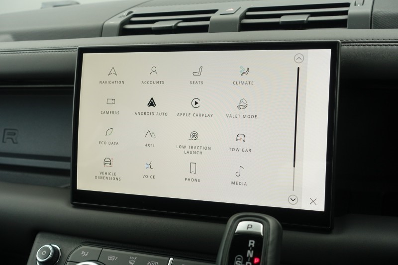 2025 (25) LAND ROVER DEFENDER 2.0 P300e X-Dynamic HSE 110 5dr Auto 5266872