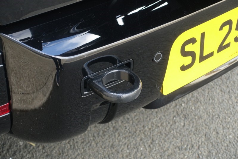 2025 (25) LAND ROVER DEFENDER 2.0 P300e X-Dynamic HSE 110 5dr Auto 5266857