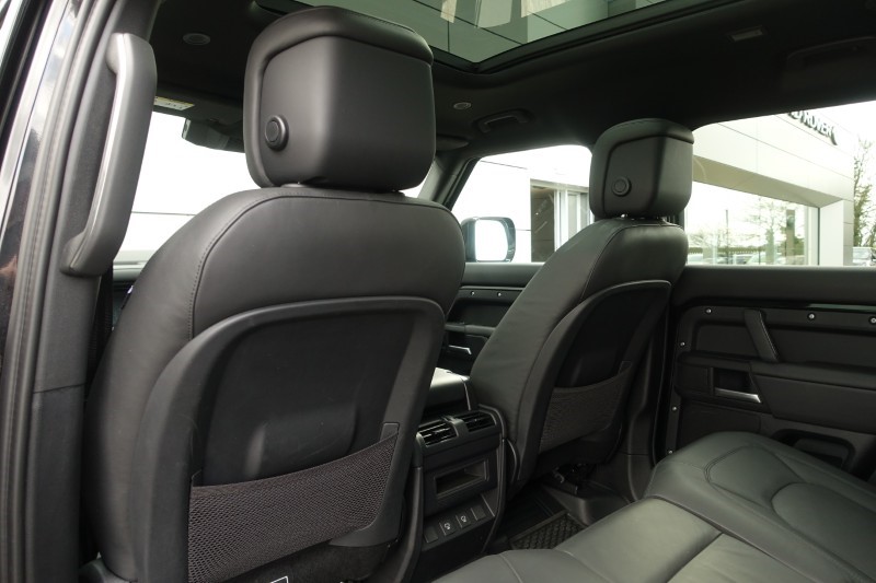 2025 (25) LAND ROVER DEFENDER 2.0 P300e X-Dynamic HSE 110 5dr Auto 5266891