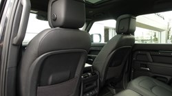 2025 (25) LAND ROVER DEFENDER 2.0 P300e X-Dynamic HSE 110 5dr Auto 5266891