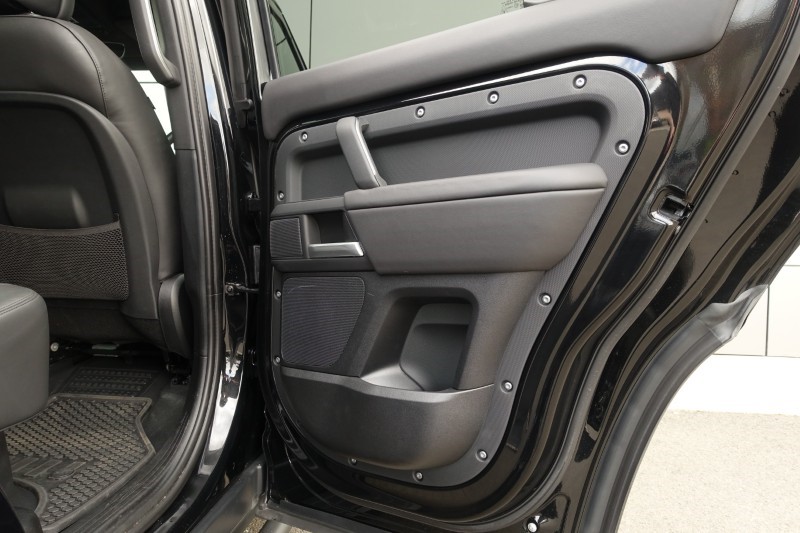 2025 (25) LAND ROVER DEFENDER 2.0 P300e X-Dynamic HSE 110 5dr Auto 5266886