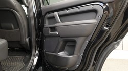 2025 (25) LAND ROVER DEFENDER 2.0 P300e X-Dynamic HSE 110 5dr Auto 5266886