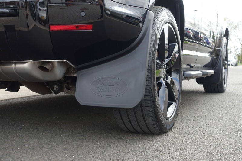 2025 (25) LAND ROVER DEFENDER 2.0 P300e X-Dynamic HSE 110 5dr Auto 5266854