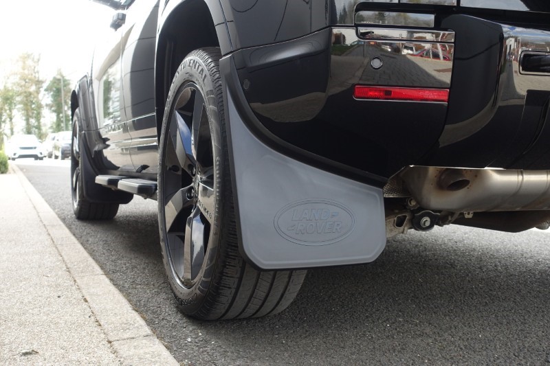 2025 (25) LAND ROVER DEFENDER 2.0 P300e X-Dynamic HSE 110 5dr Auto 5266858