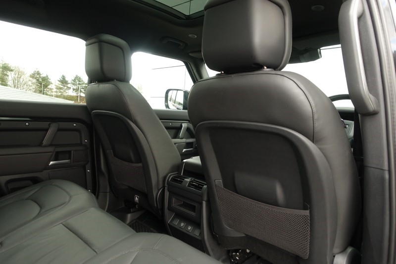 2025 (25) LAND ROVER DEFENDER 2.0 P300e X-Dynamic HSE 110 5dr Auto 5266887