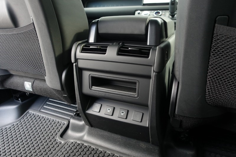 2025 (25) LAND ROVER DEFENDER 2.0 P300e X-Dynamic HSE 110 5dr Auto 5266845