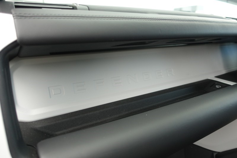 2025 (25) LAND ROVER DEFENDER 3.0 D350 X-Dynamic HSE 130 5dr Auto 5272942